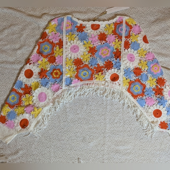 House Of Harlow 1960 Floral Poncho NWT - Picture 2 of 10